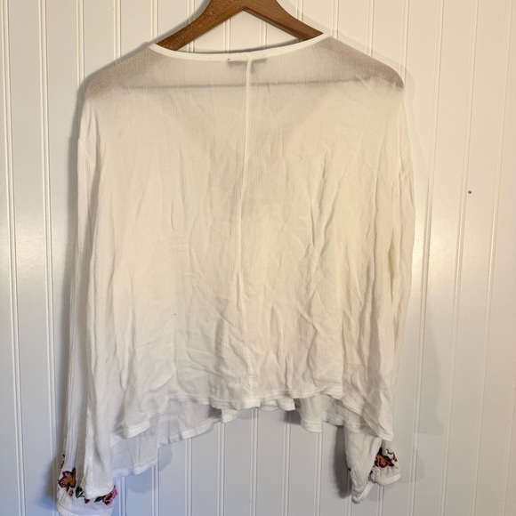 Love Peace Lazy Days Women’s White Long Sleeve Sheer Embroidered Blouse Size L - Picture 5 of 11